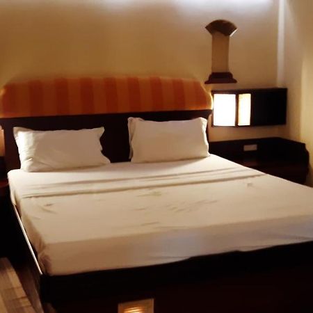 Bth Sarovaram Kochi Buitenkant foto