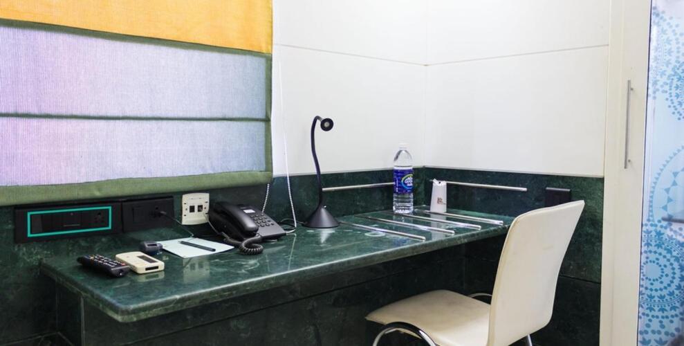 Bth Sarovaram Kochi Buitenkant foto