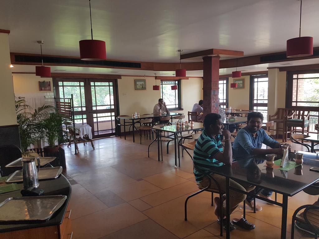 Bth Sarovaram Kochi Buitenkant foto