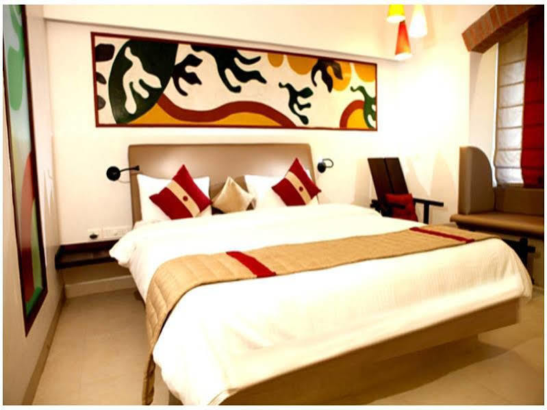 Bth Sarovaram Kochi Buitenkant foto
